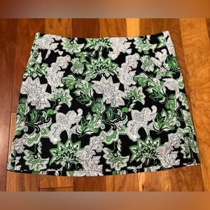 Crown & Ivy Skort Ladies Size 10 EUC STRETCHY Summer Fall Perfect Navy Blue Gree